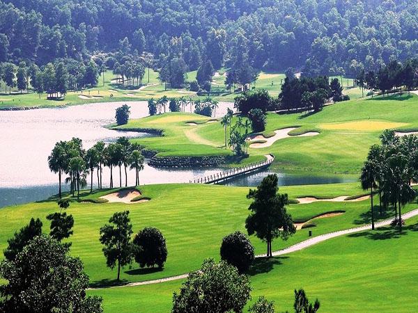 Best 5 Golf Tour Packages In Hanoi For 2021