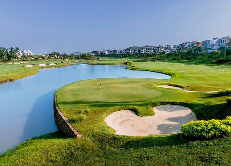Malaysia Luxury Golf Holiday Package in Desaru & Johor