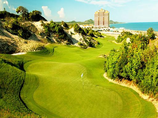 Best golf Course Vietnam - The Bluffs Ho Tram Strip