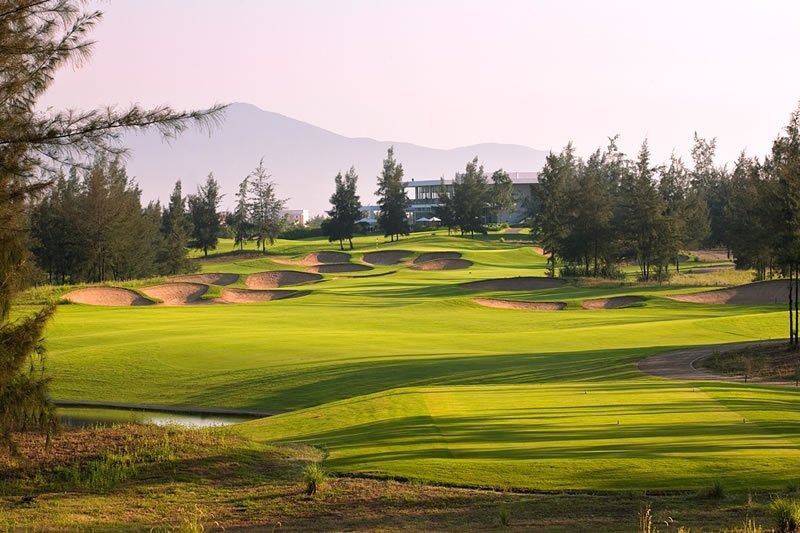 Cambodian luxury golf. Vietnam luxury golf. Golf holiday package. Viet green golf